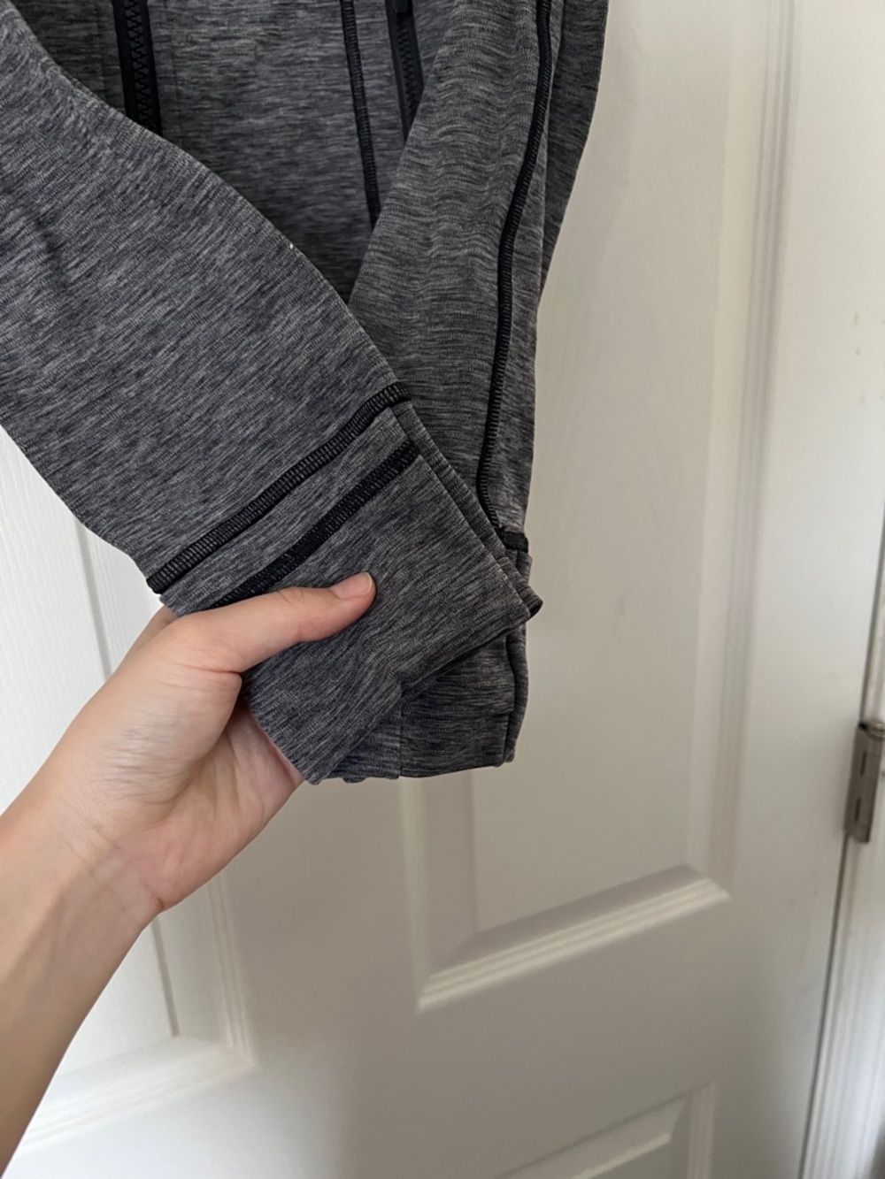 Lululemon cropped define jacket - Picture 2 of 5